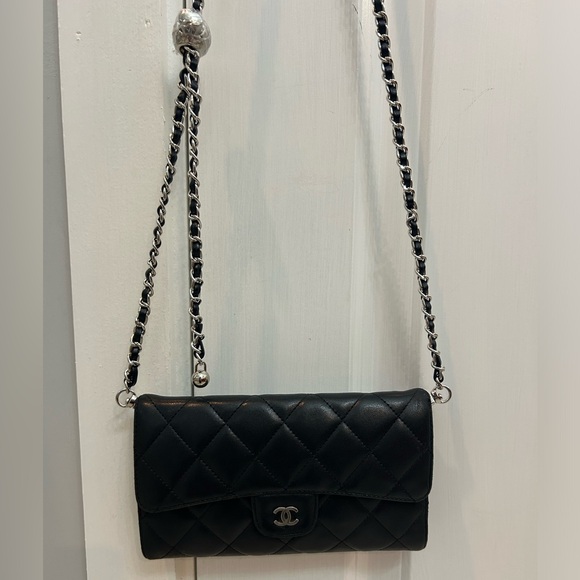 Chanel long flap wallet lambskin matelasse - Picture 15 of 16